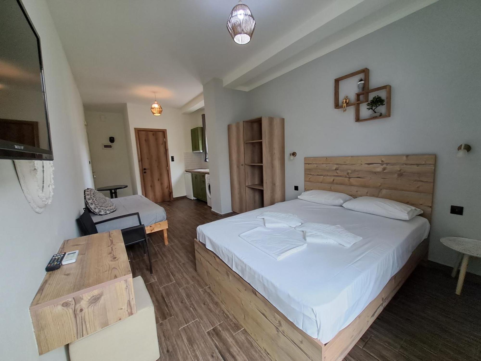 Poppy Beloni Aparthotel Ханя Екстериор снимка